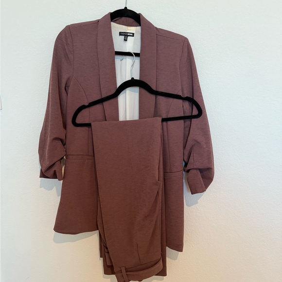 Fashion Nova Jackets & Blazers - Fashion Nova Mauve/Purple Blazer Pants Set Size Small